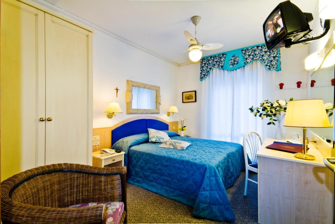 Hotel Panoramic Caorle Exterior photo