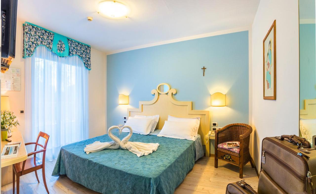 Hotel Panoramic Caorle Exterior photo